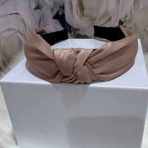 Elegant Tan Knotted Headband